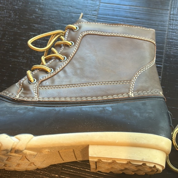 Itasca Waterproof Duck Boots - Picture 7 of 12